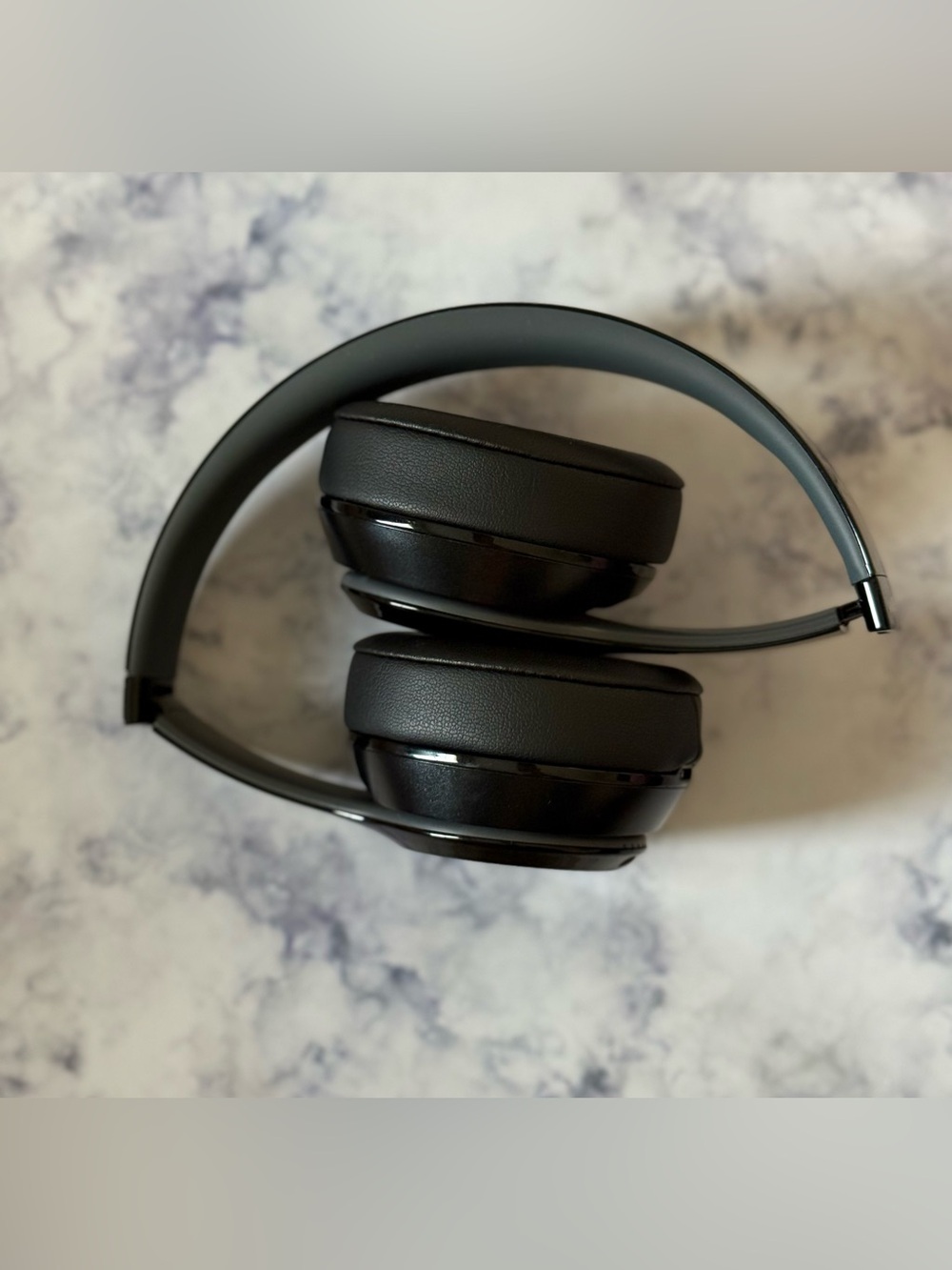 Beats Solo2 Wireless Headphones Black Bluetooth Tested w/ Case & New Ear Pads - Picture 6 of 17